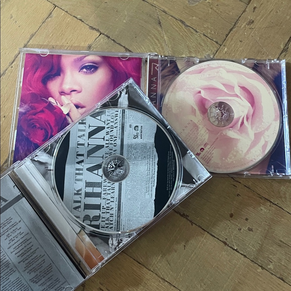 Rihanna CD Album Set - Picture 2 of 2